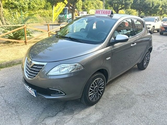 Lancia Ypsilon 0.9 TwinAir 85 CV 5 porte Metano Ecochic Gold, del 2015, 168.000 km, in vendita a Rastignano (BO)
