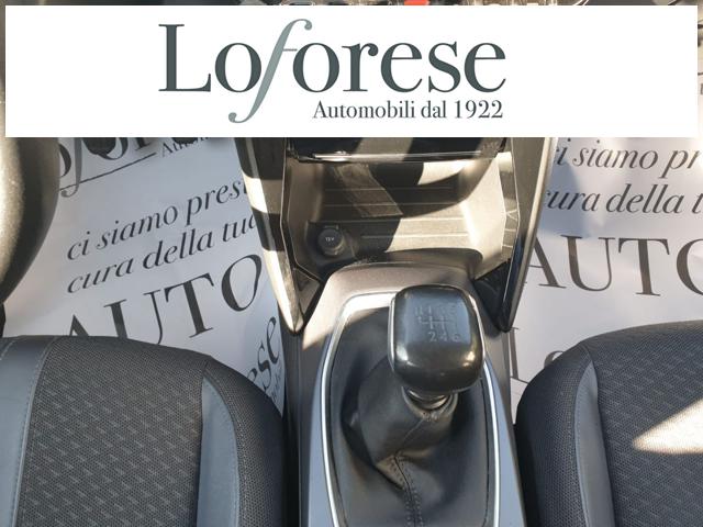 Peugeot 2008 BlueHDi 100 S&S Allure Navi Pack usato a TARANTO