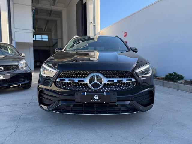 Mercedes-Benz GLA 180 d Automatic Premium - foto 2 di 4