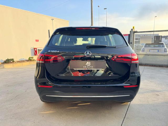 Mercedes-Benz B 180 d Sport - foto 4 di 4