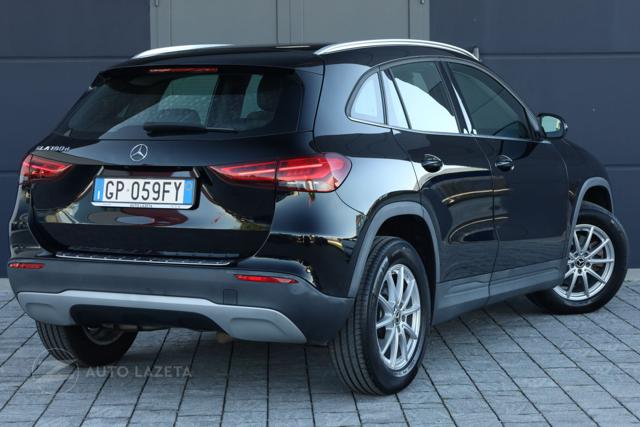 Mercedes-Benz GLA 180 d Automatic Business - foto 3 di 76