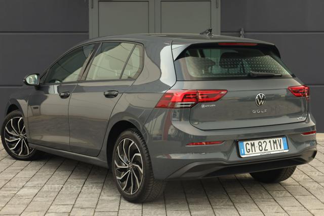 Volkswagen Golf 1.0 eTSI EVO DSG Life - foto 3 di 55