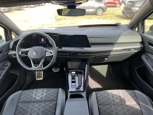 Volkswagen Golf 1.5 eTSI 150 CV DSG R-Line - foto 4 di 11