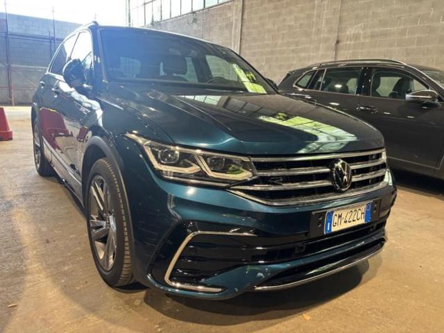 Volkswagen Tiguan 2.0 TDI 150 CV SCR DSG R-Line usato a CAORSO