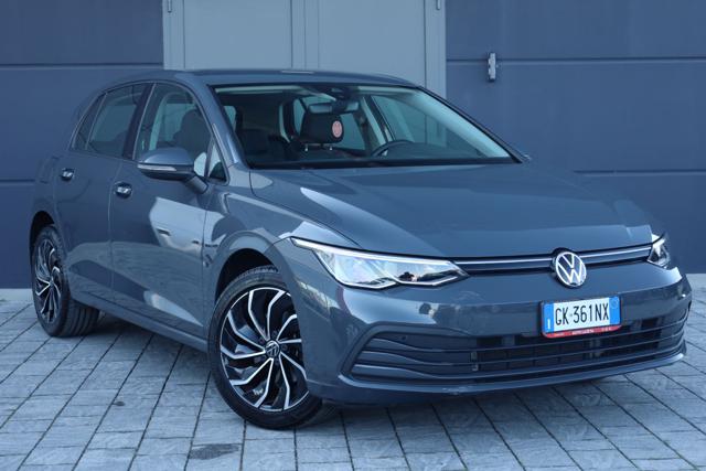 Volkswagen Golf 1.0 eTSI EVO DSG Life usato a CAORSO