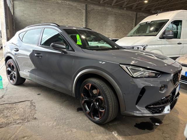 CUPRA Formentor 1.4 electric/TSI e-Hybrid 204CV DSG - foto 2 di 11