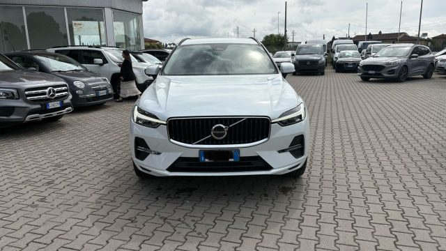 Volvo XC60 B4 (d) automatico Business usato a MONTE SAN SAVINO