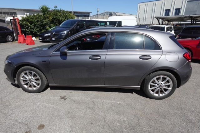 Mercedes-Benz A 250 e Automatic EQ-Power Business Extra OK NEOP. - foto 4 di 4