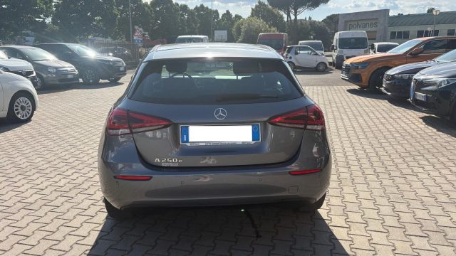 Mercedes-Benz A 250 e Automatic EQ-Power Business Extra OK NEOP. - foto 3 di 4