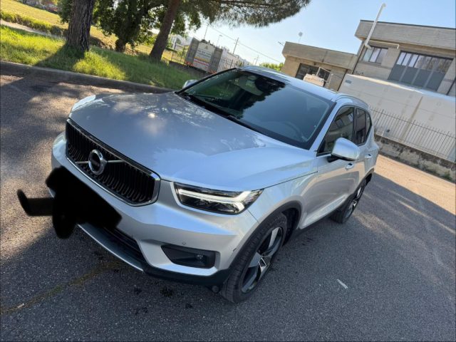 Volvo XC40 D3 Geartronic Momentum - foto 3 di 4