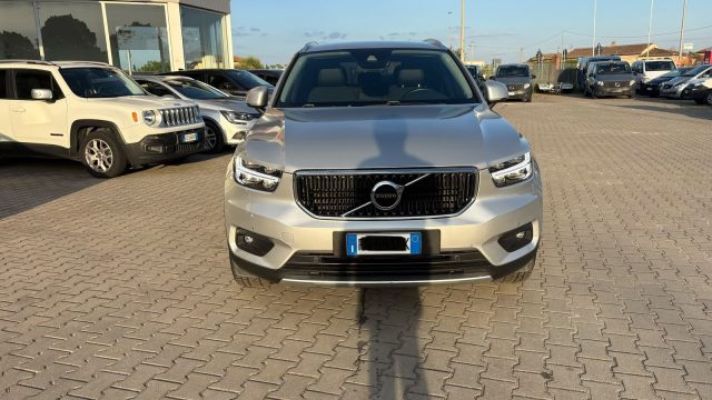 Volvo XC40 D3 Geartronic Momentum - foto 1 di 4