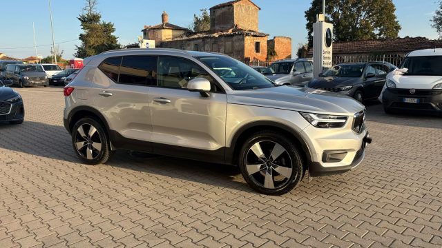 Volvo XC40 D3 Geartronic Momentum - foto 4 di 4