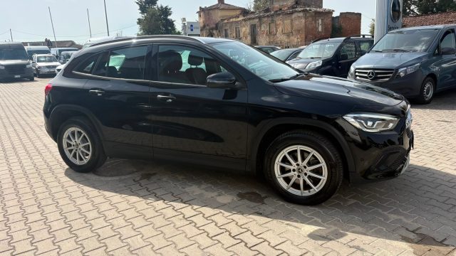 Mercedes-Benz GLA 200 d Automatic Business Extra **IVA ESPOSTA** - foto 4 di 4