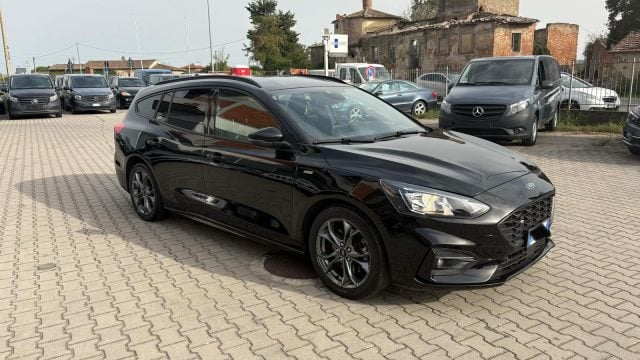 Ford Focus 1.0 EcoBoost 125 CV SW ST-Line IVA ESPOSTA - foto 3 di 4