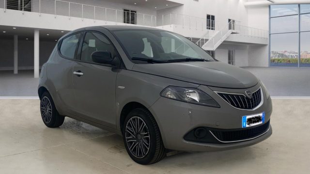 Lancia Ypsilon 1.0 FireFly 5 porte S&S Hybrid Silver Plus X NEOP. - foto 4 di 4