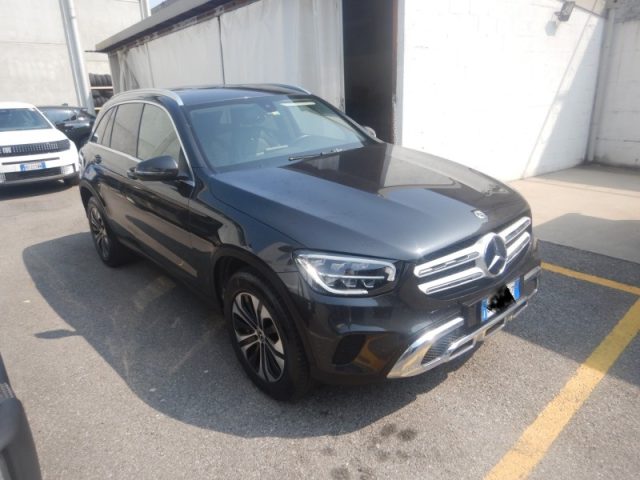 Mercedes-Benz GLC 300 e 4Matic Plug-in hybrid Business Extra - foto 2 di 4