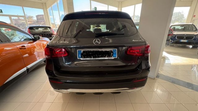 Mercedes-Benz GLC 300 e 4Matic Plug-in hybrid Business Extra - foto 4 di 4