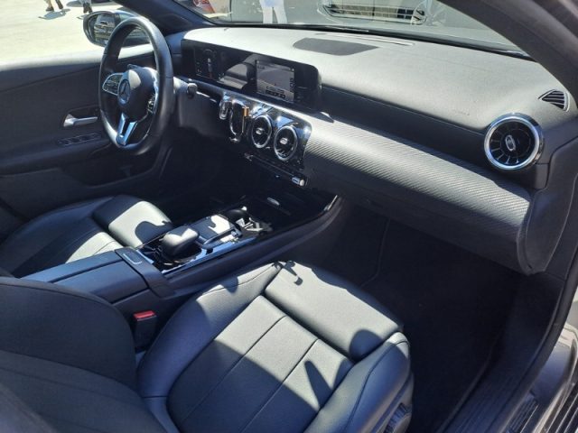 Mercedes-Benz A 250 e Automatic EQ-Power Business IVA ESPOSTA - foto 4 di 4