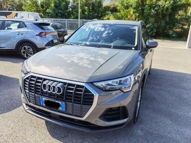 Audi Q3 45 TFSI e S tronic Business IVA ESPOSTA, del 2022, 87.000 km, in vendita a Monte San Savino (AR)
