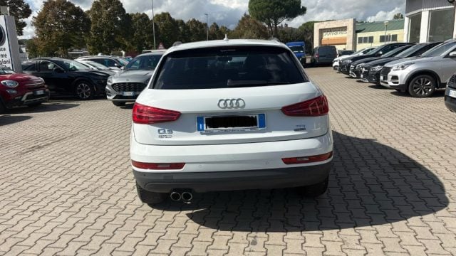 Audi Q3 2.0 TDI 150 CV quattro S tronic Design - foto 4 di 4