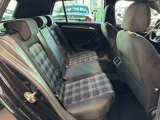Volkswagen Golf GTI Performance 2.0 245 CV TSI DSG - 18"- Navi - ACC, del 2019, 33.000 km, in vendita a Paderno Dugnano (MI)