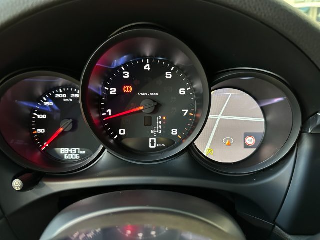 Porsche Macan 2.0 PDK - 21" - Tetto - Sedili Vent - PASM - FULL usato a PADERNO DUGNANO