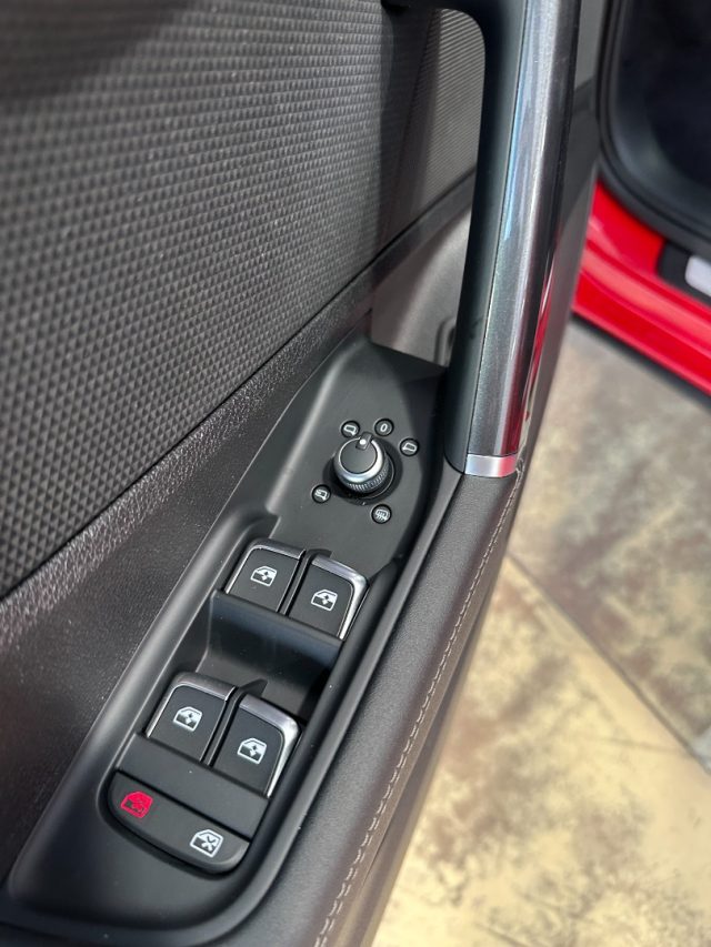 Audi SQ2 TFSI quattro S tronic Sport Attitude-19"-Tetto-IVA, del 2022, 59.000 km, in vendita a Paderno Dugnano (MI)