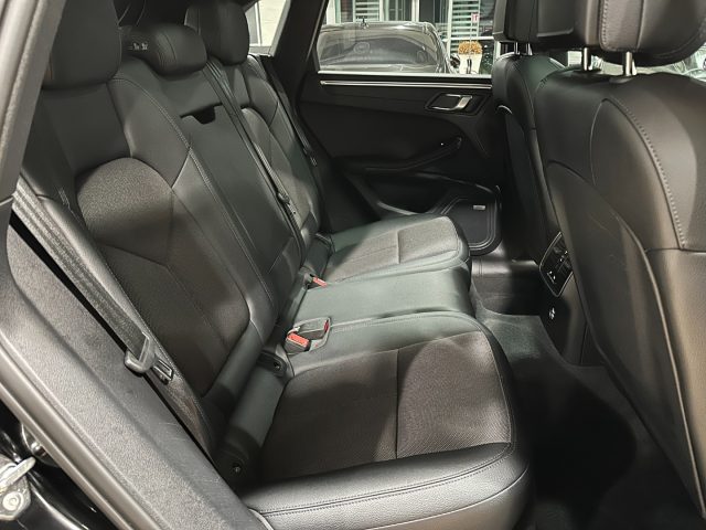 Porsche Macan 2.0 PDK-21"-Tetto- Camera 360-Bose-Scarichi-IVA usato a PADERNO DUGNANO