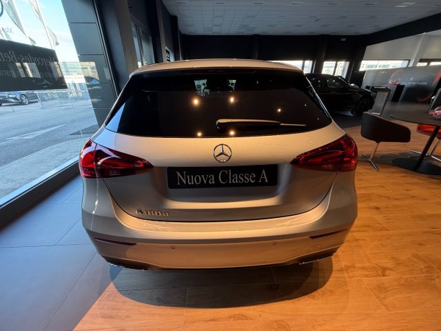 Mercedes-Benz A 180 d Automatic AMG Line Extra - foto 4 di 4