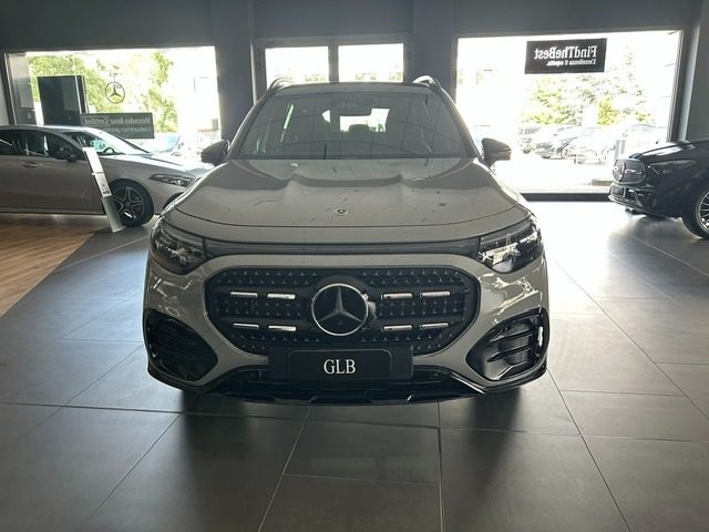 Mercedes-Benz GLB 220 4Matic Premium AMG Line - foto 2 di 4