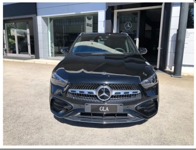 Mercedes-Benz GLA 200 d Automatic 4Matic AMG Line Advanced Plus - foto 2 di 4