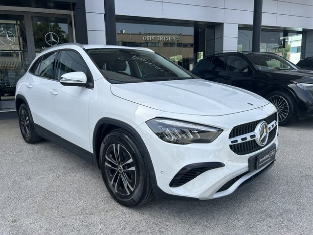 Mercedes-Benz GLA 200 d Automatic 4Matic Advanced usato a POTENZA
