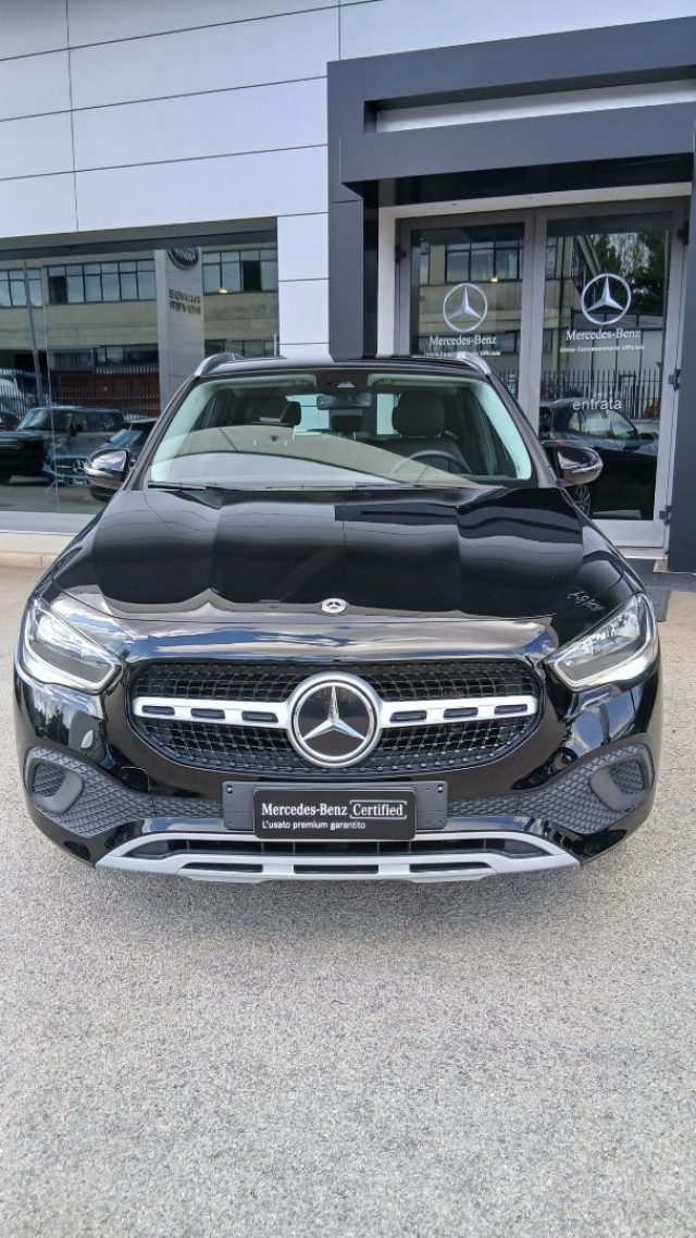 Mercedes-Benz GLA 180 d Automatic Business - foto 3 di 4