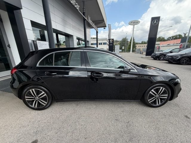Mercedes-Benz A 180 d Automatic Sport - foto 4 di 16