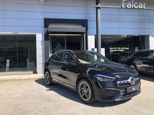 Mercedes-Benz GLA 200 d Automatic 4Matic AMG Line Advanced Plus - foto 2 di 4