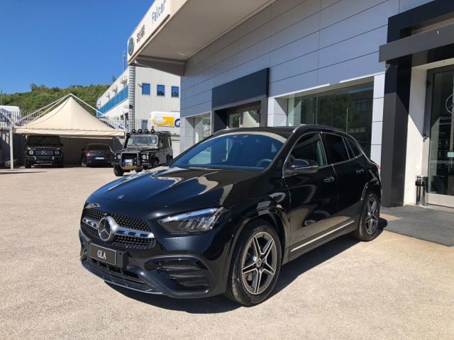 Mercedes-Benz GLA 200 d Automatic 4Matic AMG Line Advanced Plus - foto 3 di 4