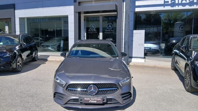 Mercedes-Benz A 200 d Automatic Premium - foto 3 di 4