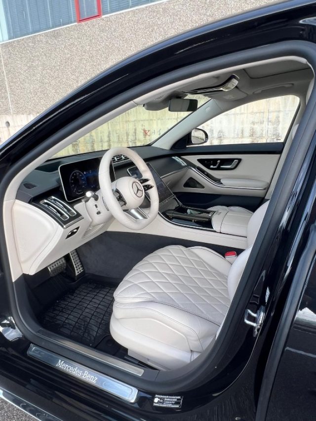 Mercedes-Benz S 580 Lunga 4Matic Mild hybrid AMG Lined Premium Plus - foto 2 di 4