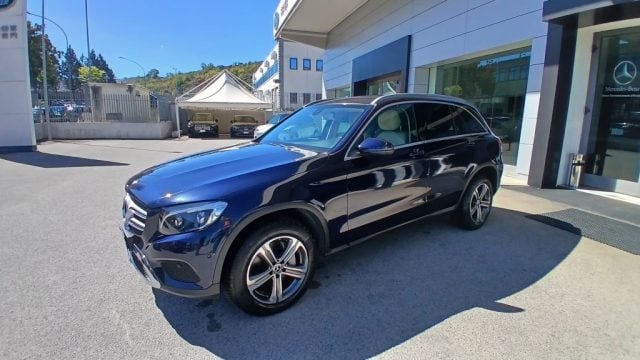Mercedes-Benz GLC 250 d 4Matic Sport - foto 3 di 4