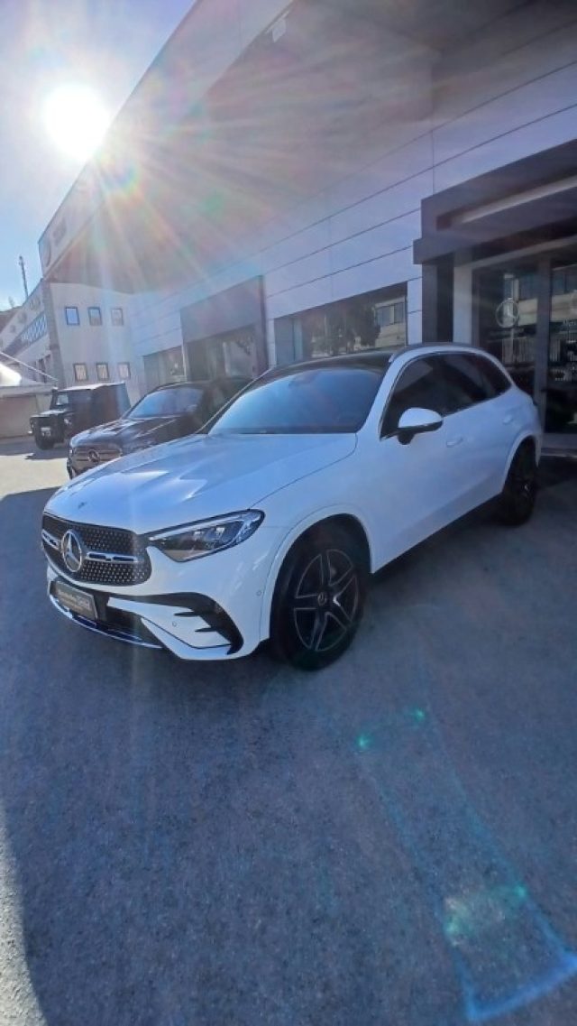 Mercedes-Benz GLC 220 d 4Matic Mild Hybrid AMG Line Advanced - foto 2 di 4