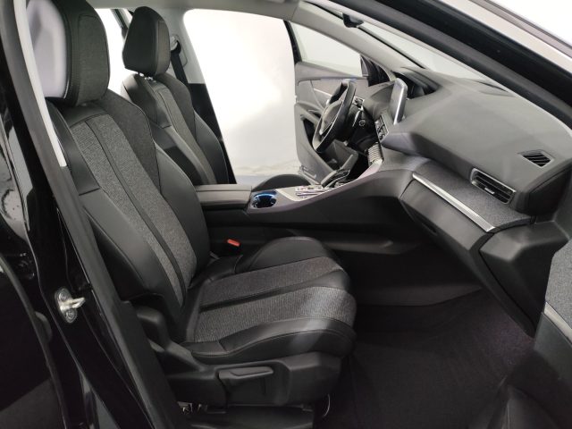 Peugeot 3008 Hybrid 225 e-EAT8 Allure usato a PADERNO DUGNANO