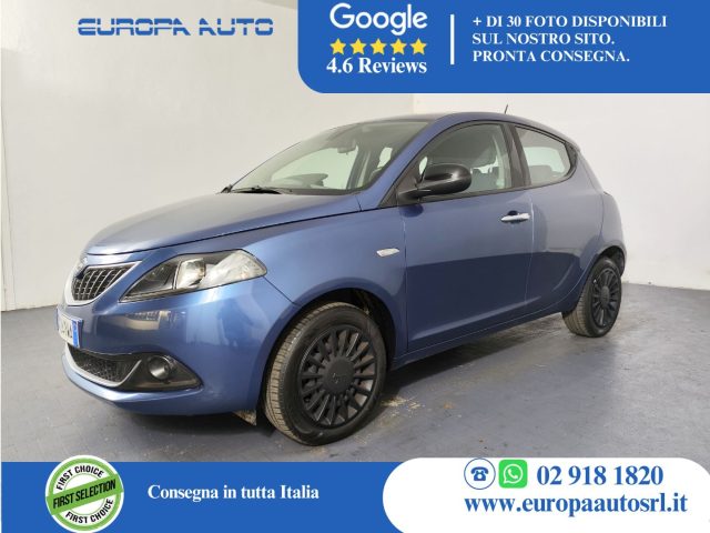 Lancia Ypsilon 1.0 FireFly 5 porte S&S Hybrid Ecochic Silver usato a PADERNO DUGNANO