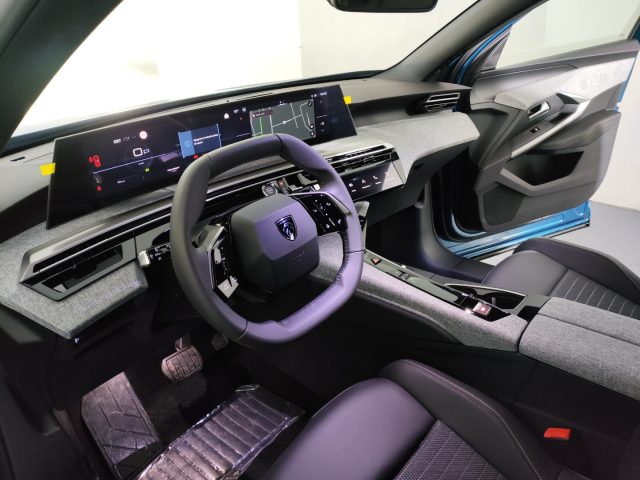 Peugeot 3008 Hybrid 136 e-DCS6 Allure + Panoramic i-Cockpit® km 0 a PADERNO DUGNANO