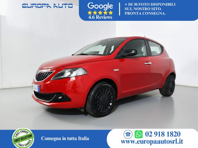Lancia Ypsilon 1.0 FireFly 5 porte S&S Hybrid Ecochic Silver usato a PADERNO DUGNANO