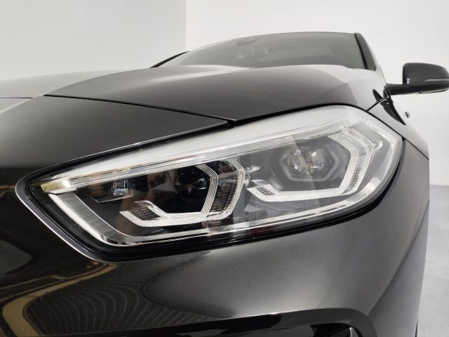 BMW 118 i 5p. Msport *TETTO APRIBILE/H&K/MEMO SEDILI/19''*, del 2024, 24.502 km, in vendita a Paderno Dugnano (MI)