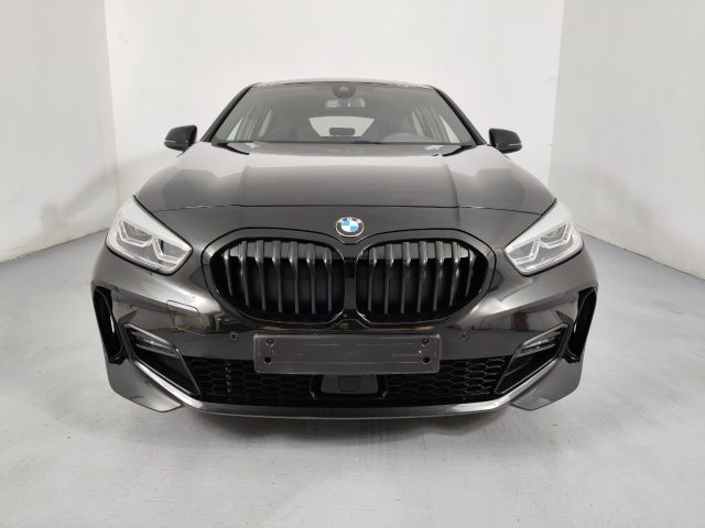 BMW 118 i 5p. Msport *TETTO APRIBILE/H&K/MEMO SEDILI/19''* - foto 2 di 4