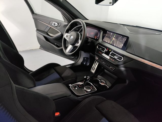 BMW 118 i 5p. Msport *TETTO APRIBILE/H&K/MEMO SEDILI/19''* usato a PADERNO DUGNANO