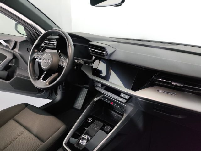 Audi A3 SPB 30 TDI S tronic S line, del 2023, 63.252 km, in vendita a Paderno Dugnano (MI)