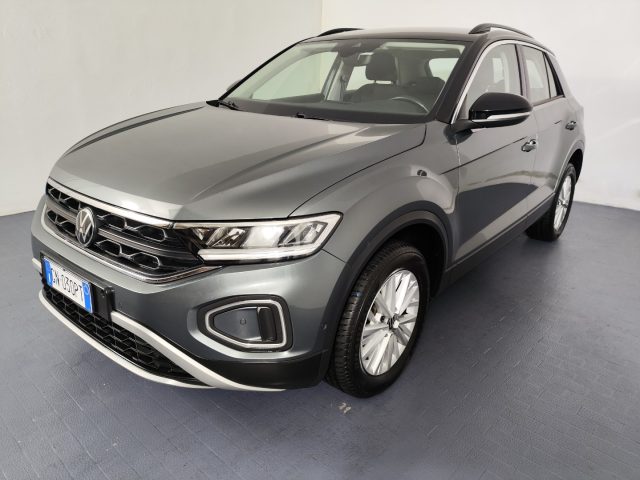 Volkswagen T-Roc 1.5 TSI ACT DSG Life usato a PADERNO DUGNANO