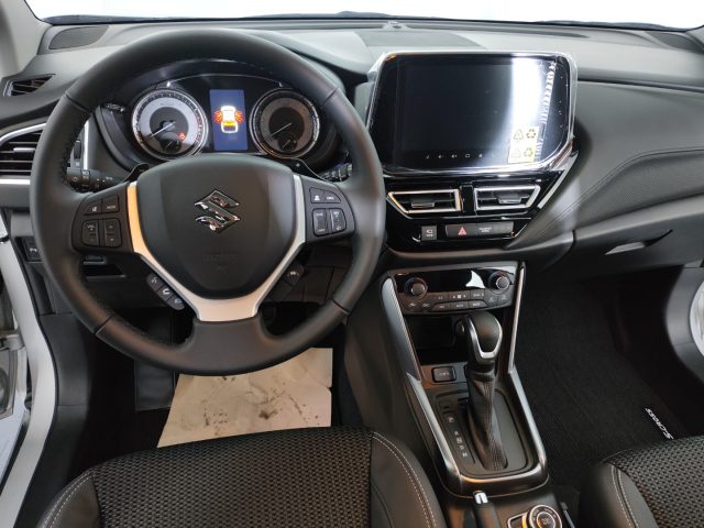 Suzuki S-Cross 1.5 140V Hybrid A/T Starview 4WD *TELECAMERA 360*, del 2024, in vendita a Paderno Dugnano (MI)